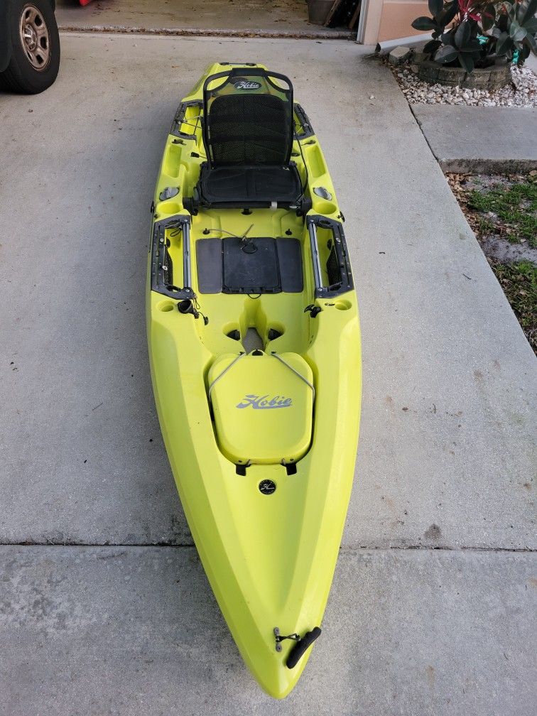 Hobie Mirage Outback With Mirage Drive 180 Seat And Paddle
