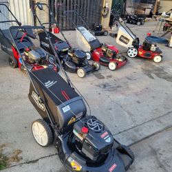 Lawn Mower CRAFTSMAN WITH YR GARANTY 