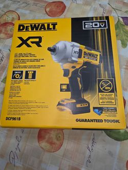New Dewalt 1/2" high torque impact Wrench w/ hogring anvil. Tool only. *PRICE FIRM*