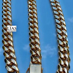 New 18k Yellow Gold Cuban Link Chain And Bracelet 18mm 