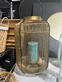 Decor items between $10-$25