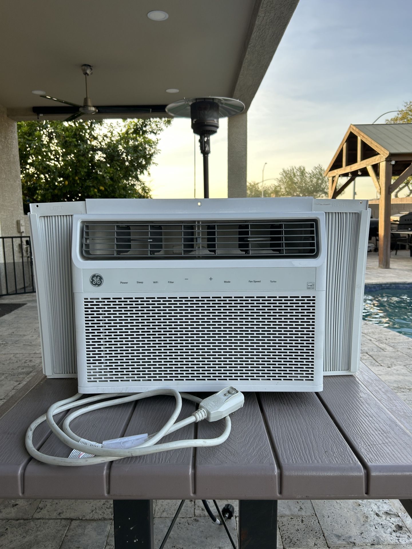 Window AC Unit