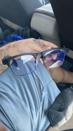 Meta glasses