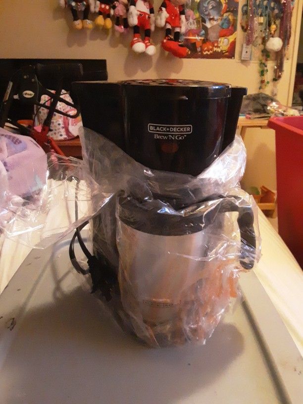 Brand New Black +Decker Brew N Go ( Must Pick Up