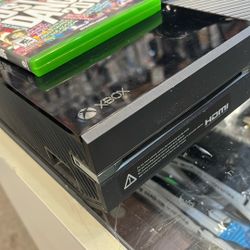 Xbox One 500GB And One Game Just Dance Wires And Controller 