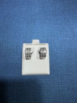 10k White Gold Cz Hoop Earrings