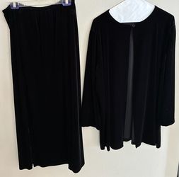 Dressy black velvet top and long black velvet skirt.XL.