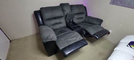 2-seat reclining loveseat