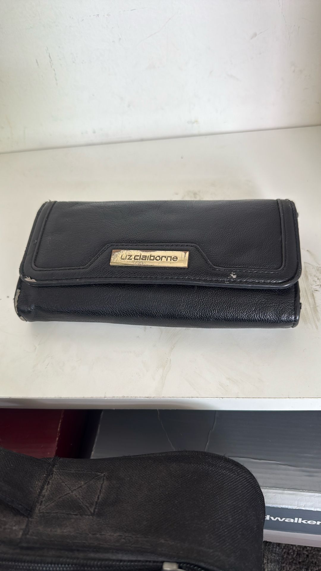 Liz Claiborne Leather wallet