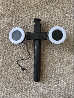 Selfie stick tripod with removable lights