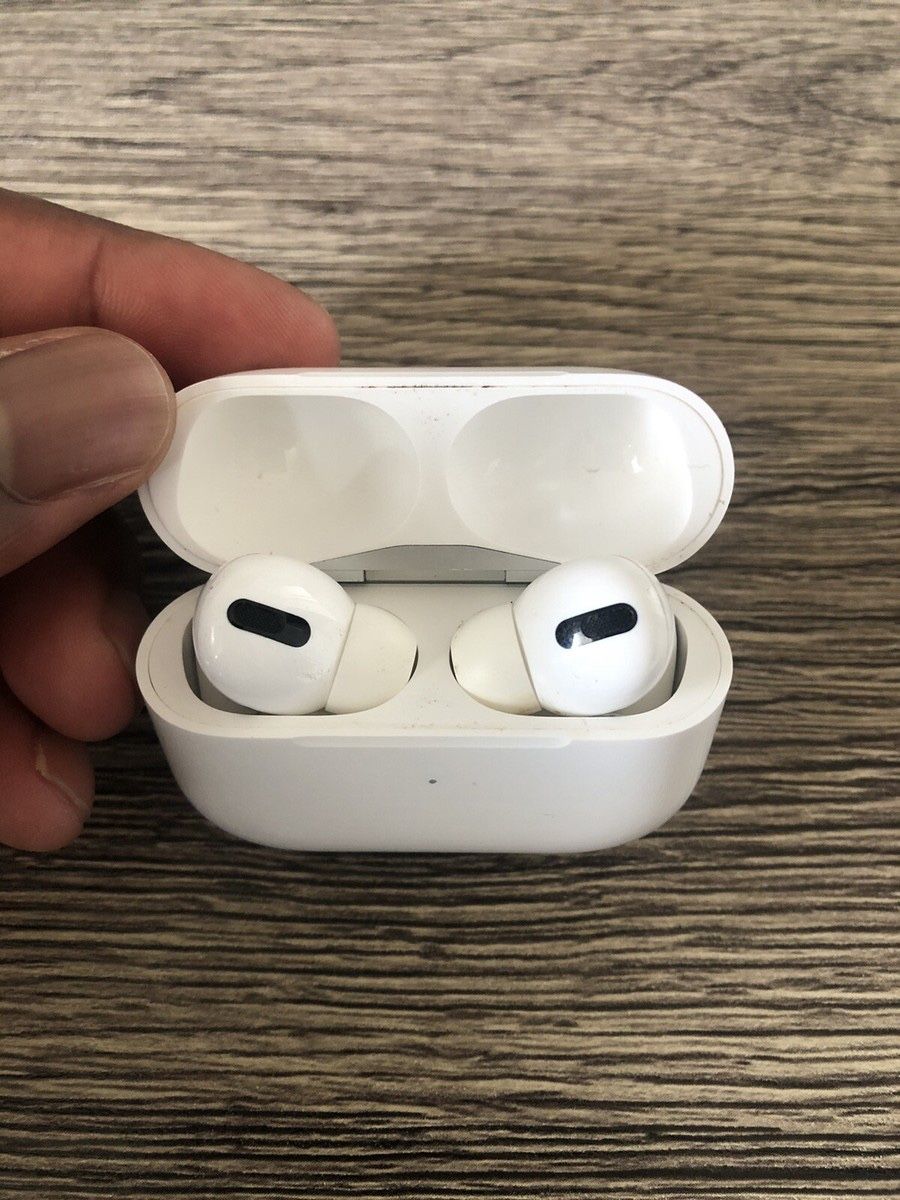 AirPod Pro 2nd Generation (used Like New),All Products : American Fashion Style Bags On Sale