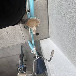 Girls Schwinn 26 Inch Beach Cruiser Antique