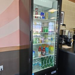Avantco Soda Display Refrigerator 