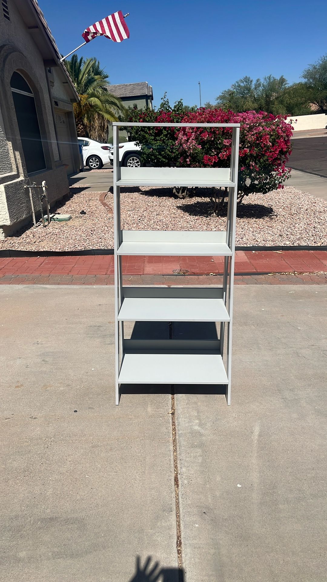 Modern Grey Ladder Shelf – 4-Tier Display