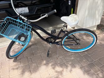 Women’s beach cruiser bike