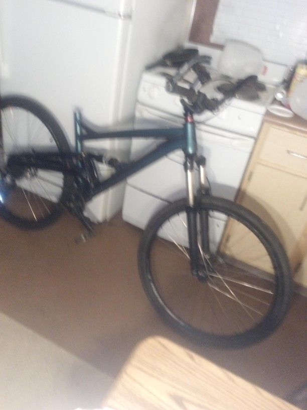 Diamondback Atroz 29"