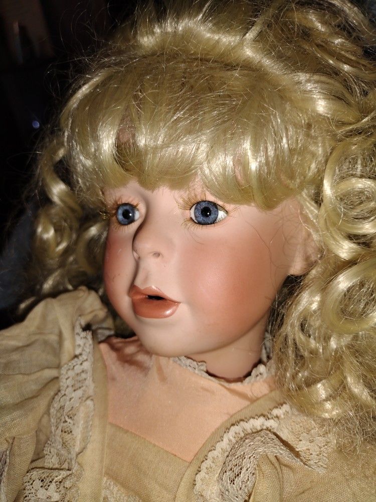 Victorian Doll Collectibles 