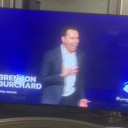 43” Roku Smart TV (Hulu, Netflix, You tube, Etc) 