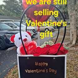 $30 Valentines gift. Love . Valentine's.  Balloon