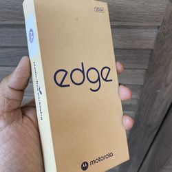 Motorola Edge 2024 