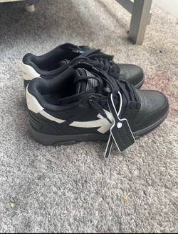Off whites 9.5