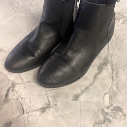 Black Booties Women Size 9.5/10