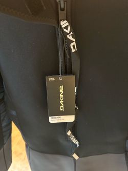 Women’s wet suit new