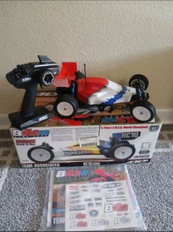 Team Associated Brushless R/C Buggy