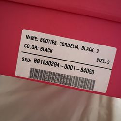 Shoedazzle Black heel