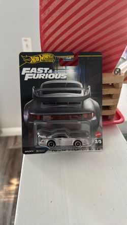 Hot Wheels (Porsche 911 Carrera)