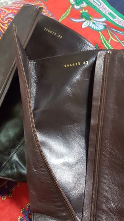 GUCCI BOAT SHOE Never worn.make me an offer, l 'm accepting almost all offers!
