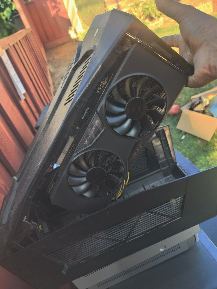 ALIENWARE " . GRAPHICS AMPLIFIER