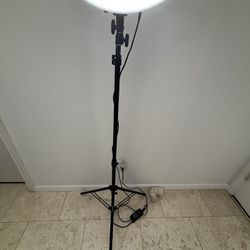 Tripod Light