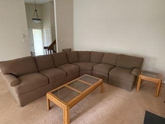 Thomasville Sectional seat 6 + people, 12O” x 96”& coffee coffee table