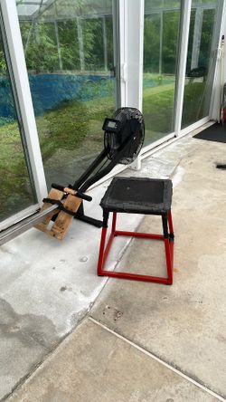 FREE Early Model Concept II Rower and Step up Box