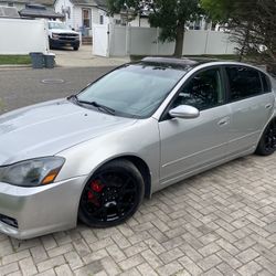 2005 Nissan Altima SE-R