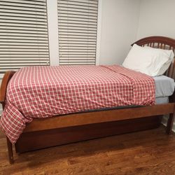 Twin Bed with extra mattress