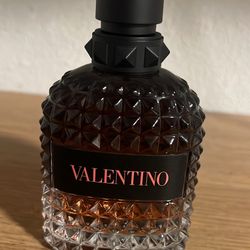 Valentino Born In Roma Coral Fantasy 