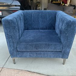 Z Gallerie Crestmont Chair – Luxury Blue Accent Chair