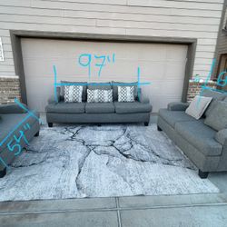 Sectional/sofa/couch/sala