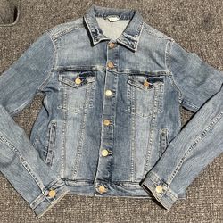 Women’s Blue Denim Jacket