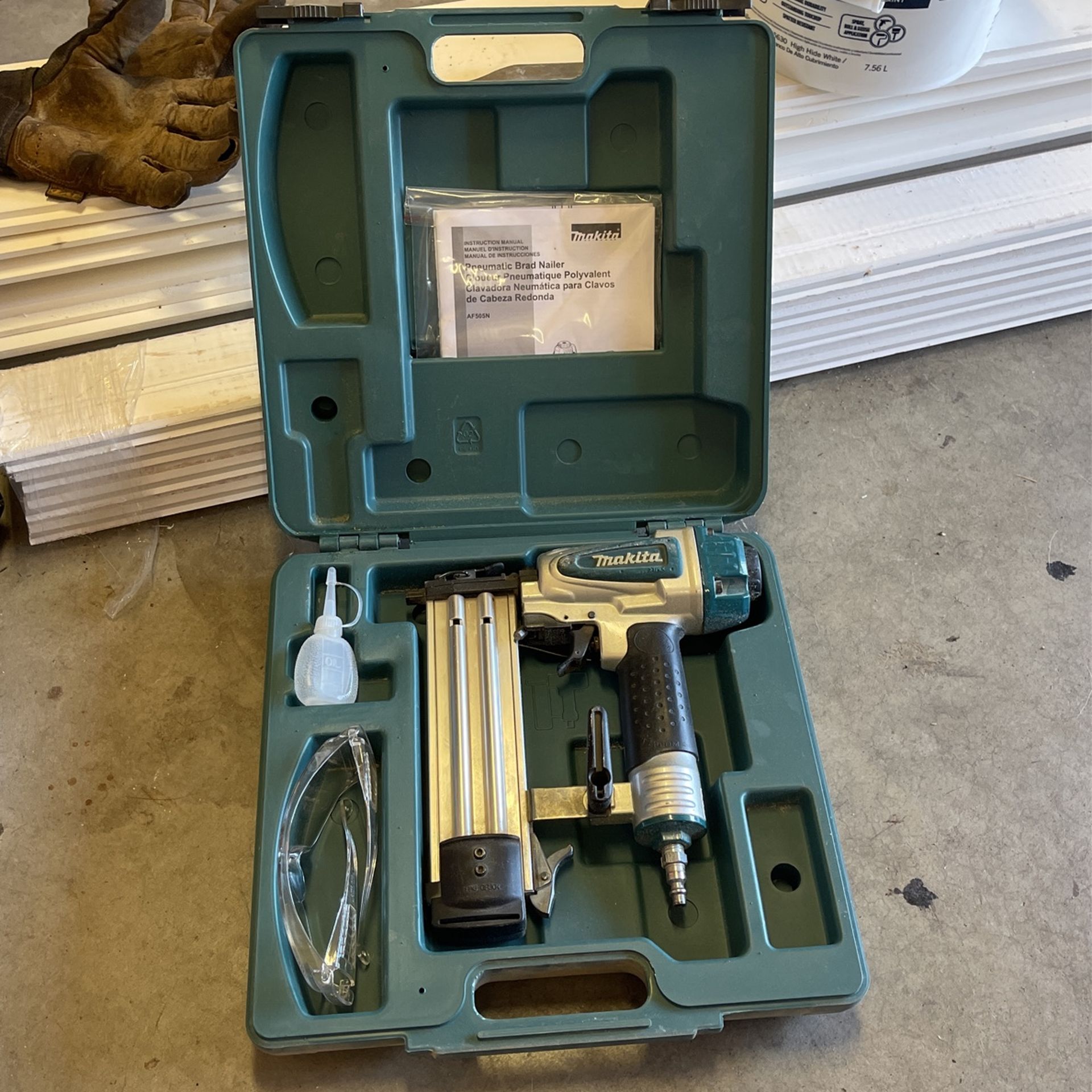Makita AF505N Brad Nailer-Needs Safety