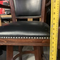 4  Swivel Bar stools