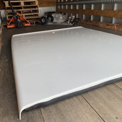 Truck bed Cover (Missing pieces)