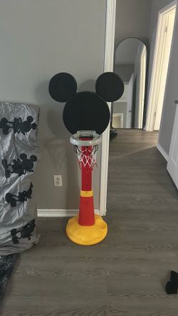 Mickey Mouse goal and crayola chalkboard
