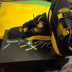 Jordan 4 Yellow Thunder 