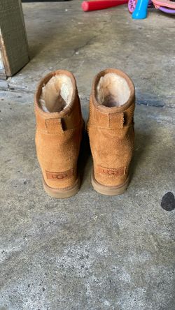 Ugg For Girl Size 6