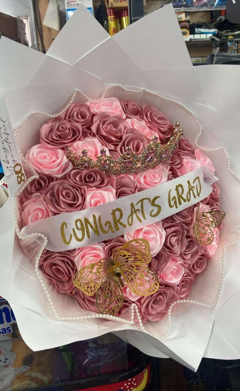 Graduation Eternal Bouquet 35 Count