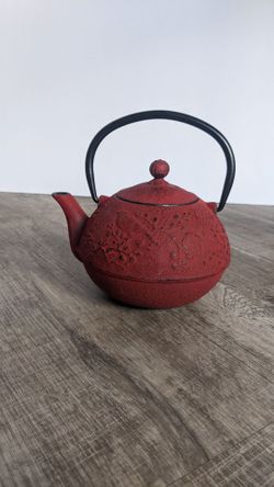 Red Cast Iron Teapot (Decoration)