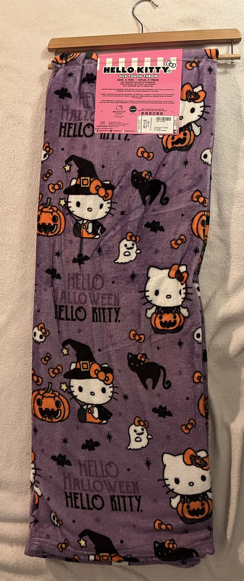 Hello Kitty Halloween Blanket 50” X 70” (127 CM X 178 CM)